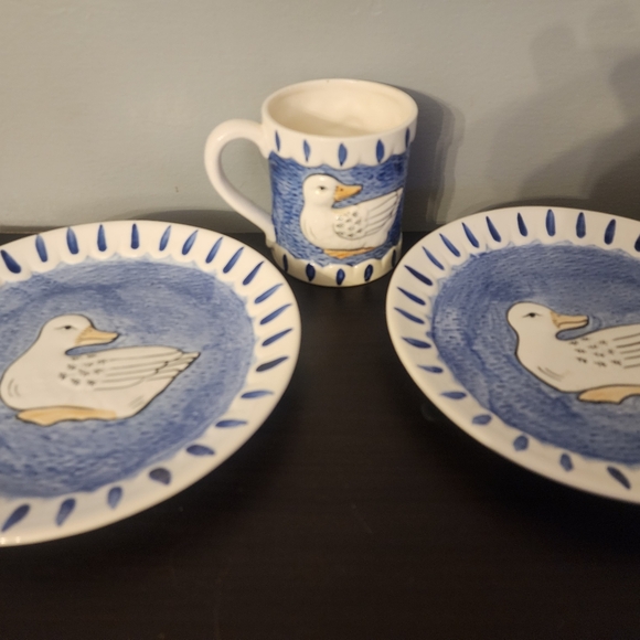 2 Vintage “DUCK” Ceramic Plates and 1 Mug by SIGMA THE TASTESETTER Blue /White - Picture 2 of 8